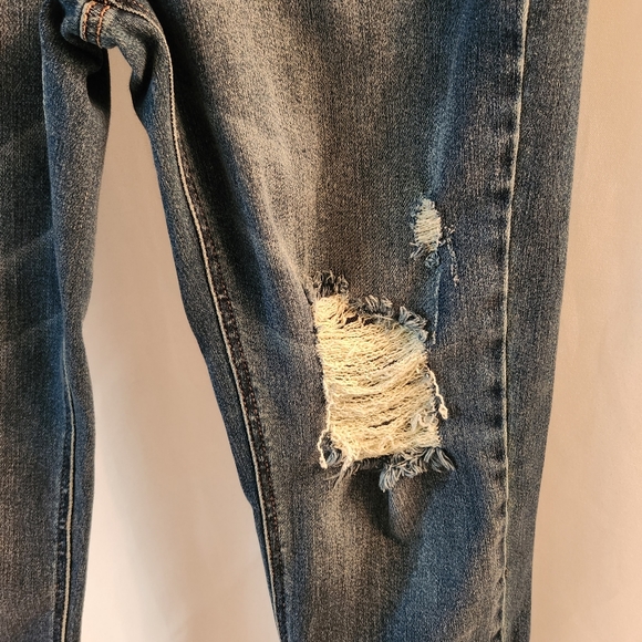 AND NOW THIS Women's High-Rise Vintage Straight Button Cuffed Jeans Size 28 - Picture 9 of 14